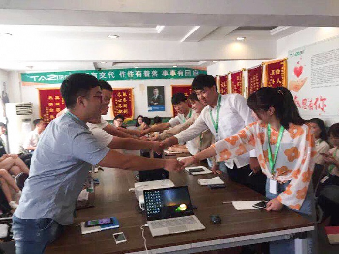 塔孜丨第一屆辯論賽——唇槍舌戰(zhàn)，言思角逐，巔峰對決！